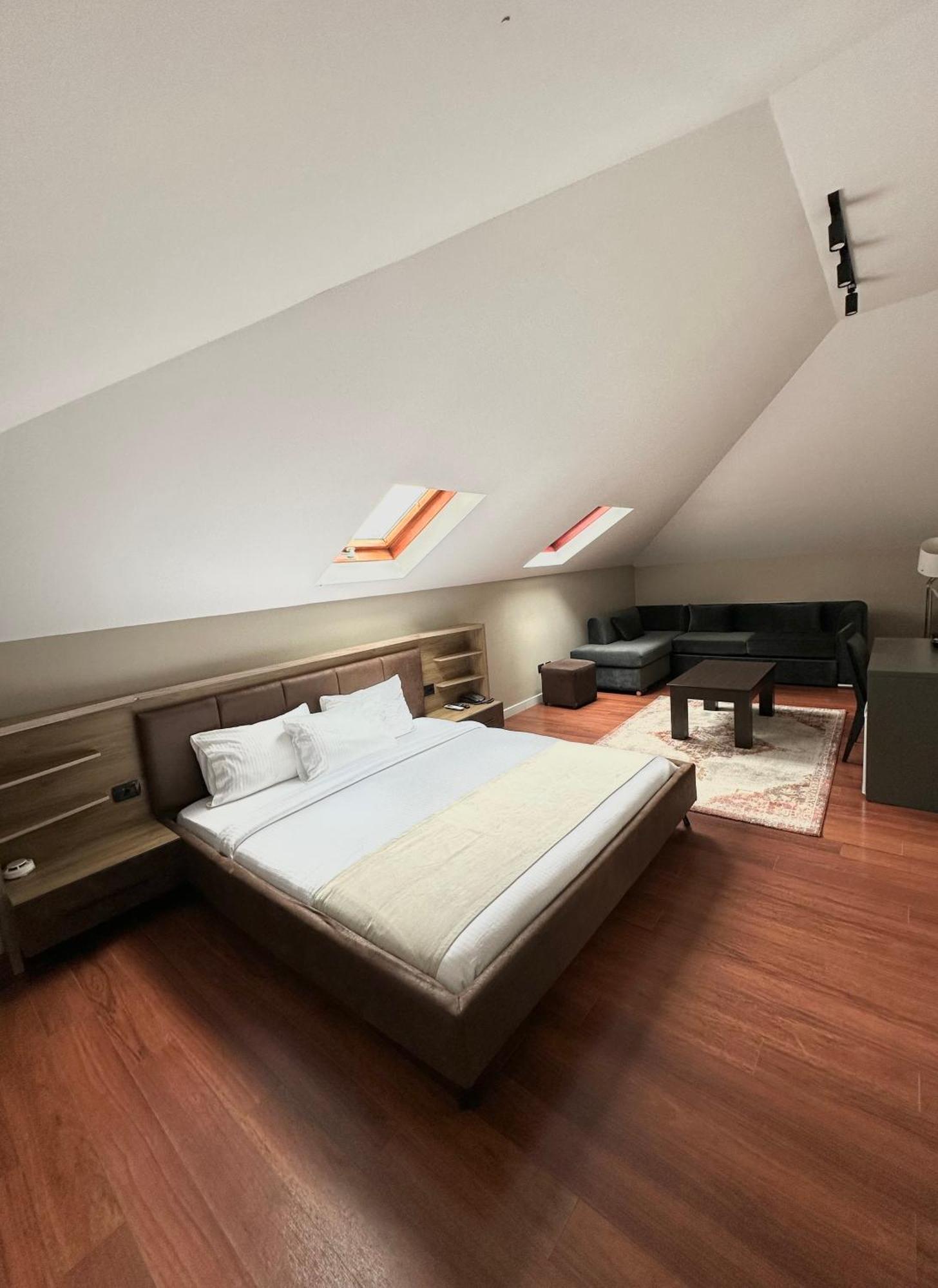Residenza Monun Boutique Hotel Tirana Exterior foto