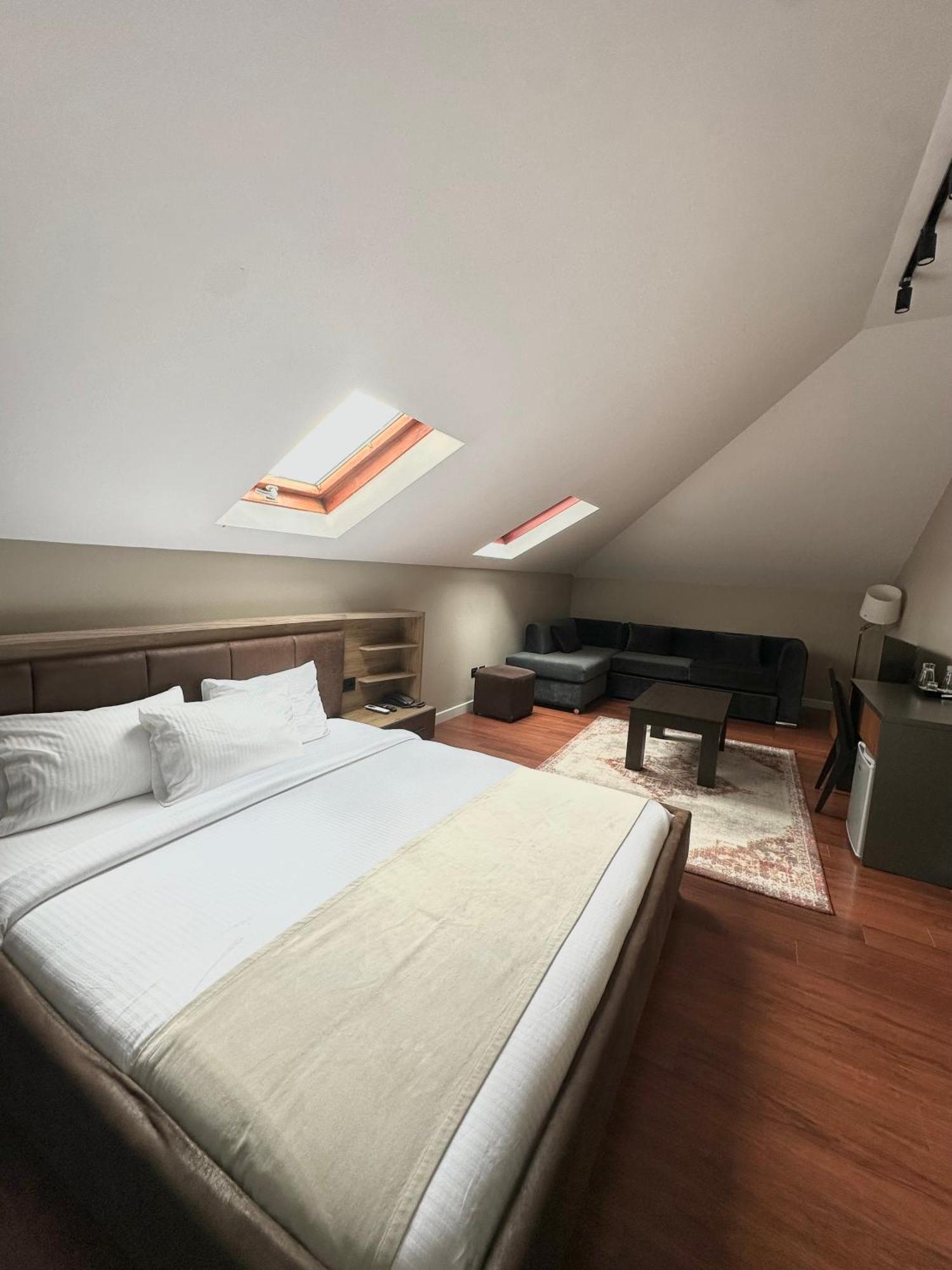 Residenza Monun Boutique Hotel Tirana Exterior foto